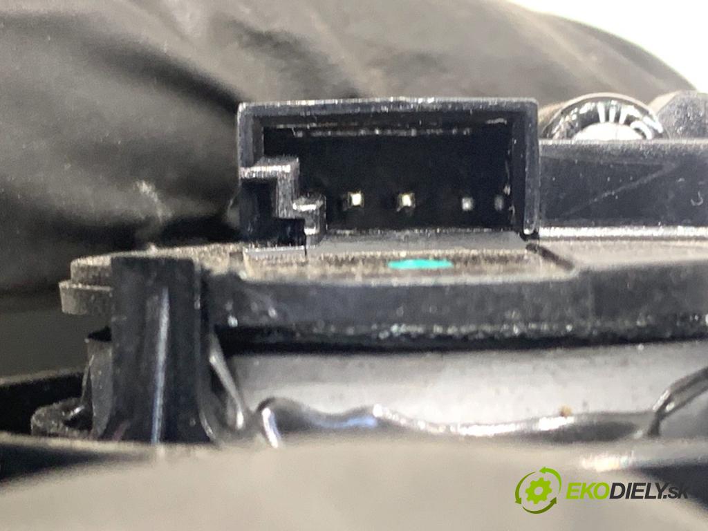 PEUGEOT 308 SW II Kombi 2014 88 kW 1.6 BlueHDi 120 1560 reproduktory 9803506480