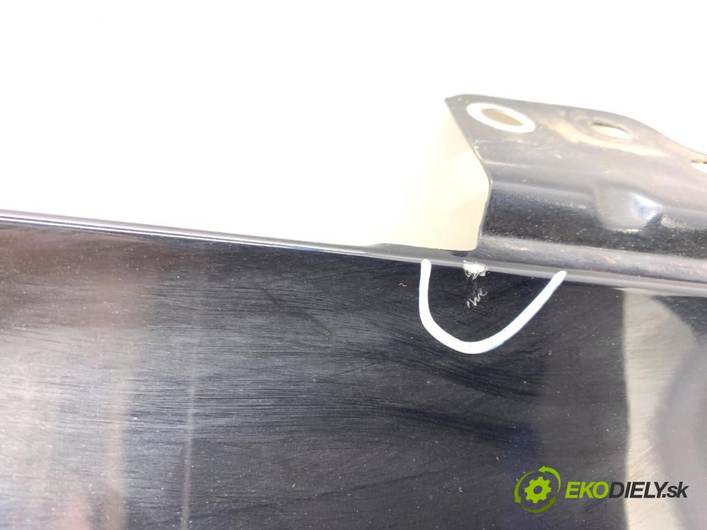 PEUGEOT 308 SW II Kombi 2014 88 kW 1.6 BlueHDi 120 1560 blatník pravý přední část KTV