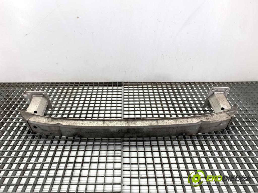 PEUGEOT 308 SW II Kombi 2014 88 kW 1.6 BlueHDi 120 1560 výztuha nárazníka přední část  (Přední výztuha)