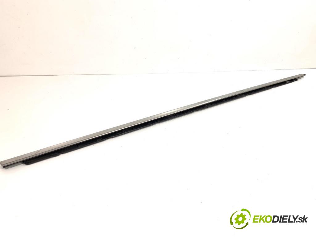 PEUGEOT 308 SW II Kombi 2014 88 kW 1.6 BlueHDi 120 1560 lišta Sbírání: přední část pravý 9677880980