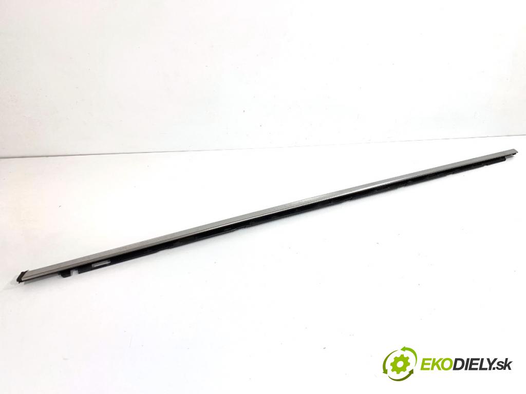 PEUGEOT 308 SW II Kombi 2014 88 kW 1.6 BlueHDi 120 1560 lišta Sbírání: přední část levý 9677881180