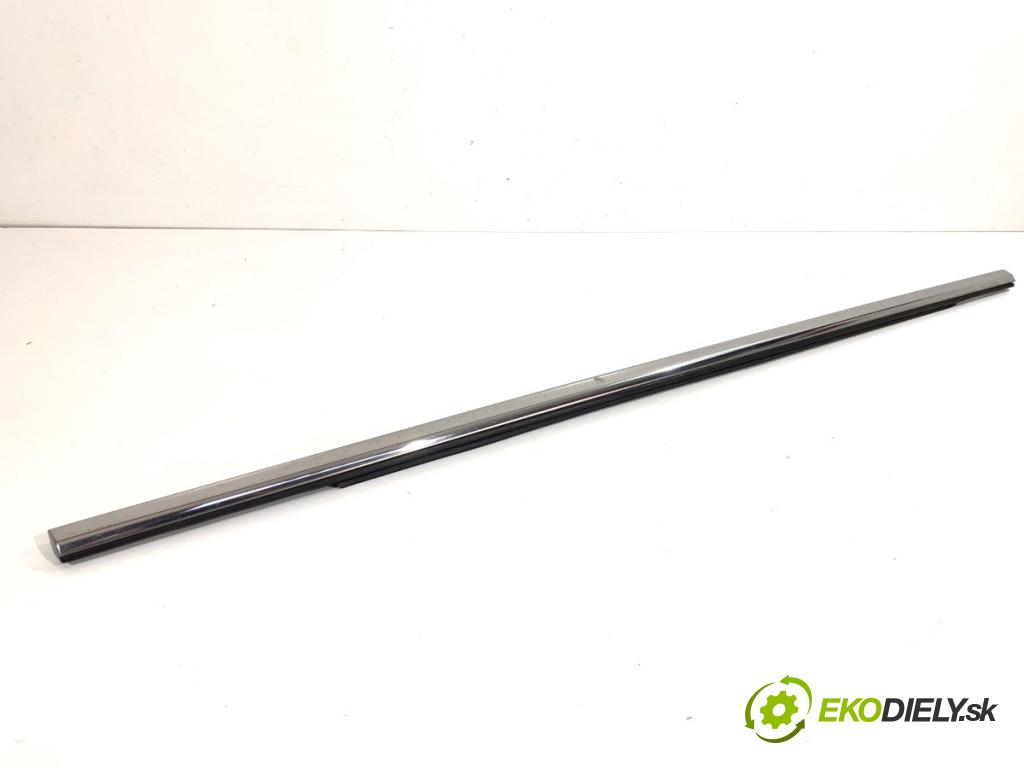 PEUGEOT 308 SW II Kombi 2014 88 kW 1.6 BlueHDi 120 1560 lišta Sbírání: zadní část levý 9800407477