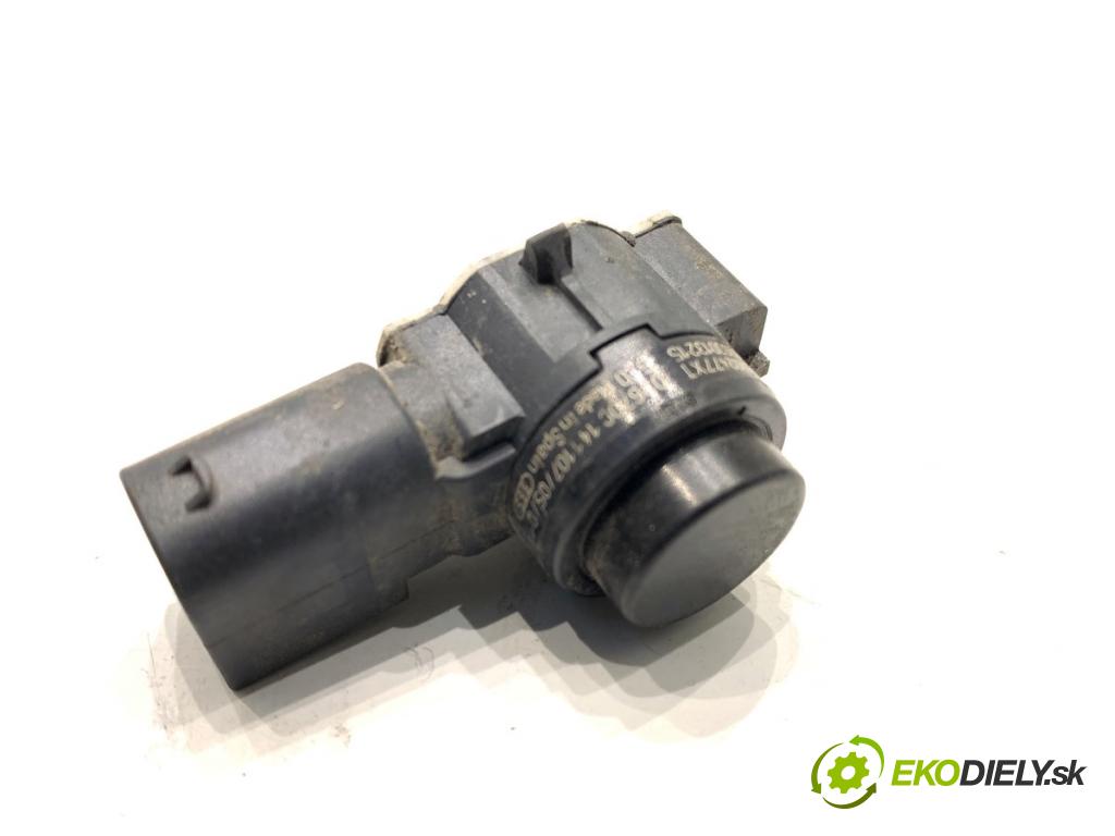 PEUGEOT 308 SW II Kombi 2014 88 kW 1.6 BlueHDi 120 1560 snímač PDC 9675202477XT