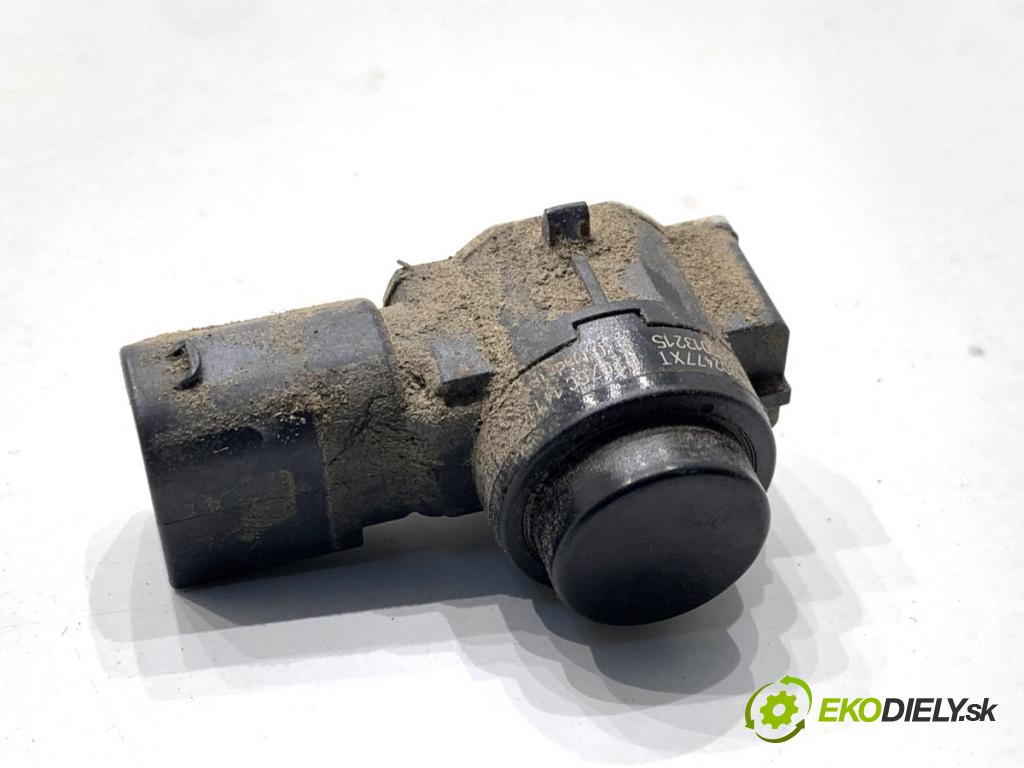 PEUGEOT 308 SW II Kombi 2014 88 kW 1.6 BlueHDi 120 1560 snímač PDC 9675202477XT