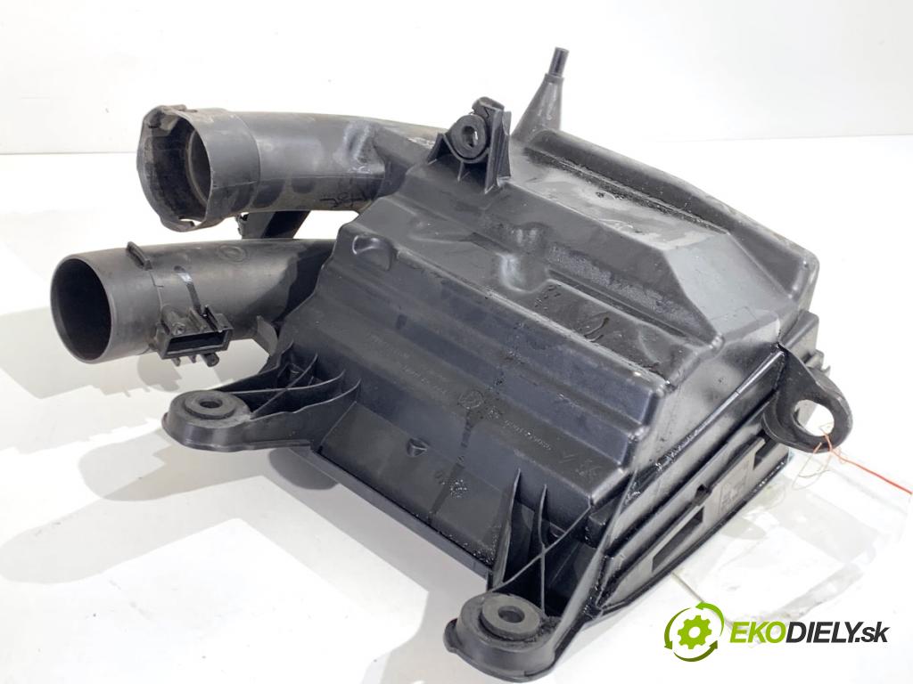 PEUGEOT 308 SW II Kombi 2014 88 kW 1.6 BlueHDi 120 1560 Obal filtra vzduchu 9806561080 (Obal vzduchového filtra)