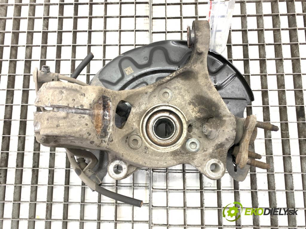 AUDI A3 8V sedan 2016 140 kW 2.0 TFSI quattro 1984 náboj pravy predný