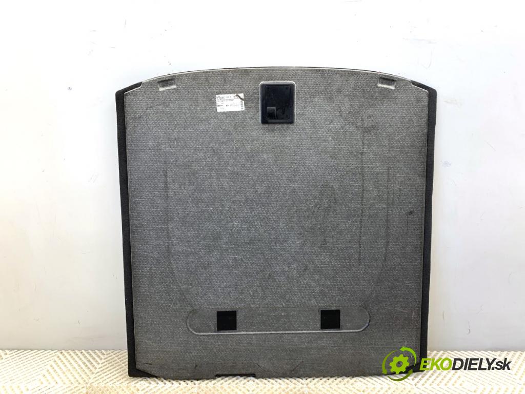 AUDI A3 8V sedan 2016 140 kW 2.0 TFSI quattro 1984 KRYTINA: kufra 8V5863463E