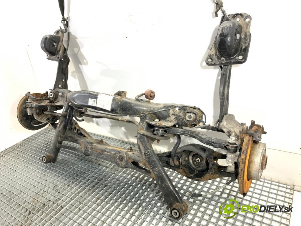 AUDI A3 8V sedan 2016 140 kW 2.0 TFSI quattro 1984 Výstuha zad 5Q0505235K