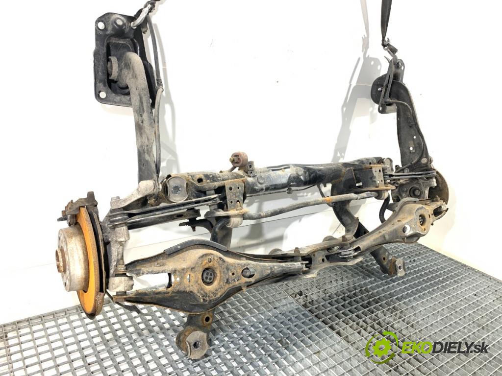 AUDI A3 8V sedan 2016 140 kW 2.0 TFSI quattro 1984 Výstuha zad 5Q0505235K