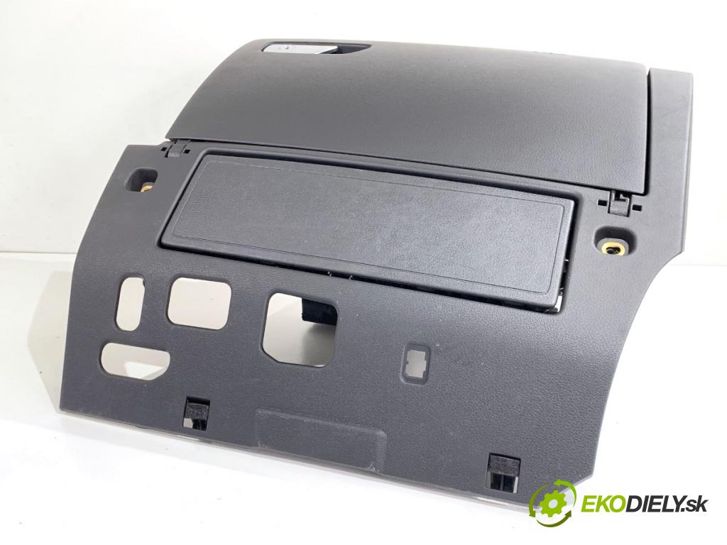 AUDI A3 8V sedan 2016 140 kW 2.0 TFSI quattro 1984 Priehradka, kastlík spolujazdca 8V0880842A (Priehradka (kastlík))