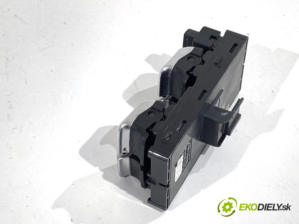 AUDI A3 8V sedan 2016 140 kW 2.0 TFSI quattro 1984 Prepínač okien 8V0959851A (Prepínacie páčky pod volantom)