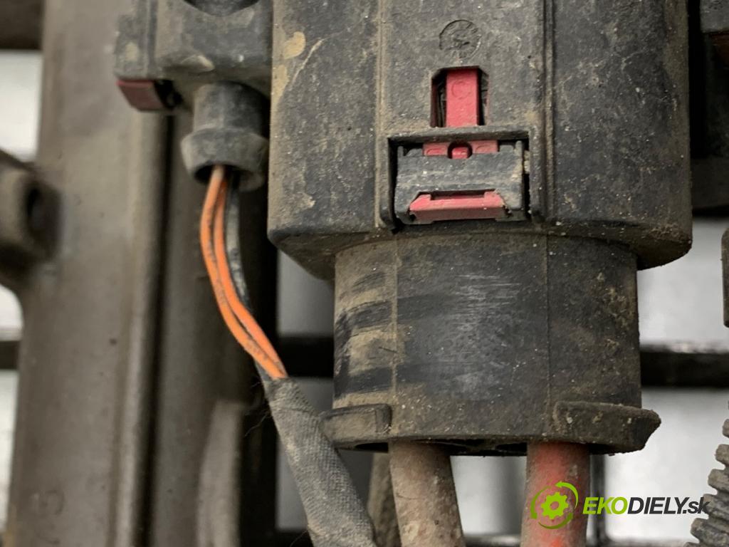 AUDI A3 8V sedan 2016 140 kW 2.0 TFSI quattro 1984 riadenie volantu Riadenie 5Q1423051AP