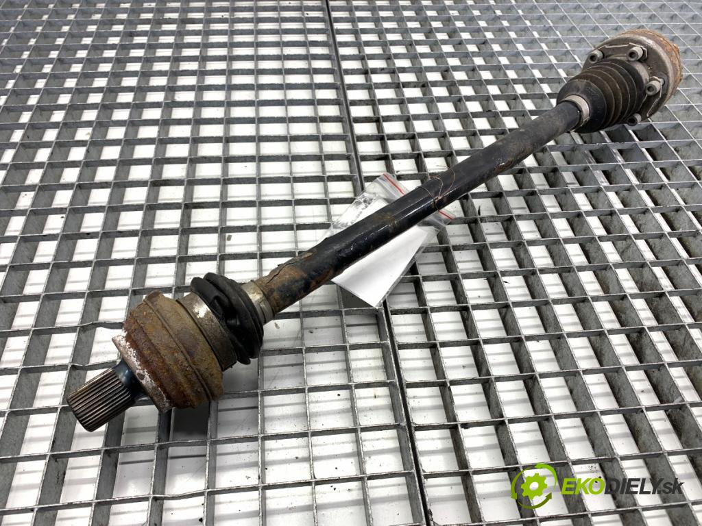 AUDI A3 8V sedan 2016 140 kW 2.0 TFSI quattro 1984 poloos pravý zadní část 5Q0501203A