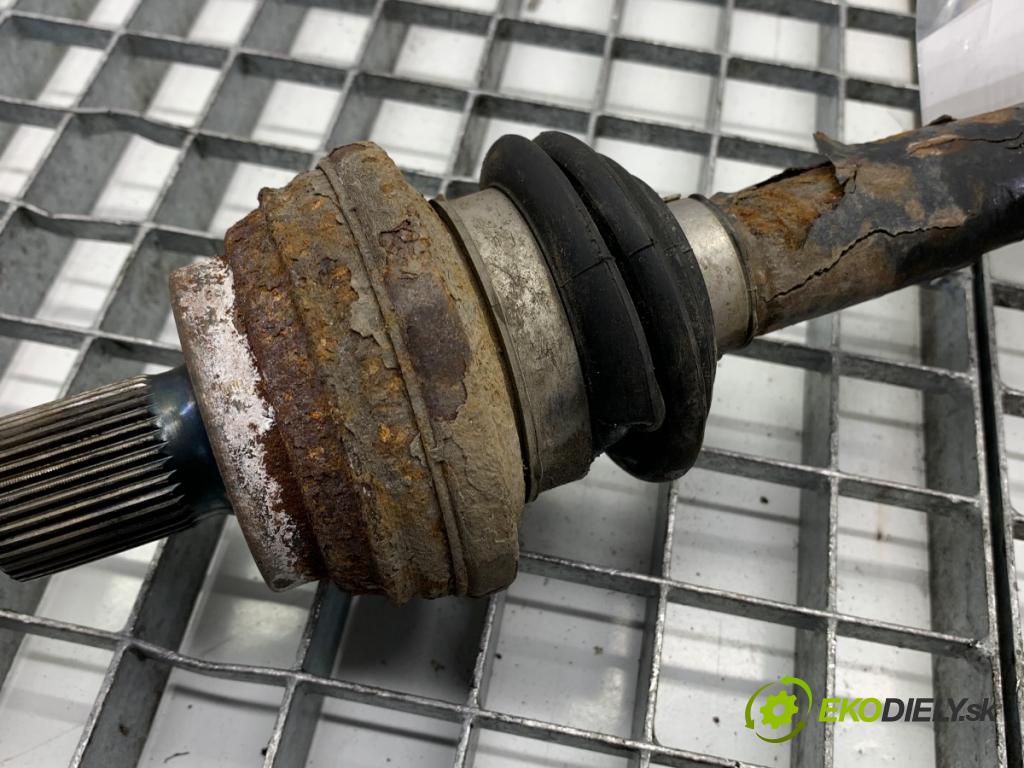 AUDI A3 8V sedan 2016 140 kW 2.0 TFSI quattro 1984 poloos pravý zadní část 5Q0501203A