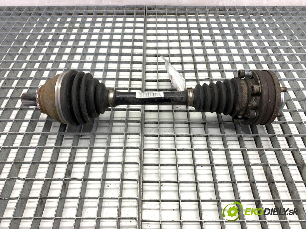 AUDI A3 8V sedan 2016 140 kW 2.0 TFSI quattro 1984 poloos levý přední část 5Q0407271AP