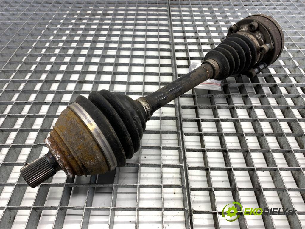 AUDI A3 8V sedan 2016 140 kW 2.0 TFSI quattro 1984 poloos levý přední část 5Q0407271AP