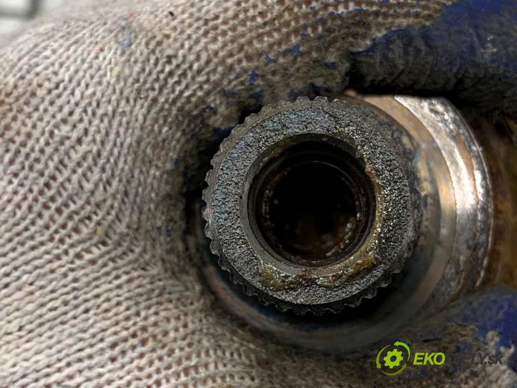 AUDI A3 8V sedan 2016 140 kW 2.0 TFSI quattro 1984 poloos levý přední část 5Q0407271AP