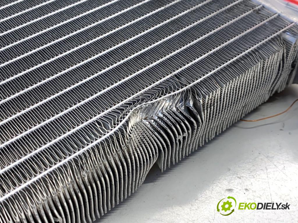 AUDI A3 8V sedan 2016 140 kW 2.0 TFSI quattro 1984 Výhrevné teleso, radiátor kúrenia 5Q0819031 (Radiátor kúrenia)