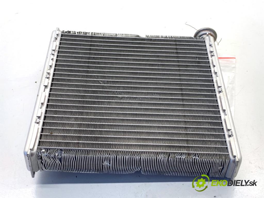 AUDI A3 8V sedan 2016 140 kW 2.0 TFSI quattro 1984 Výhrevné teleso, radiátor kúrenia 5Q0819031 (Radiátor kúrenia)