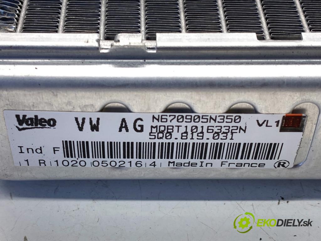 AUDI A3 8V sedan 2016 140 kW 2.0 TFSI quattro 1984 Výhrevné teleso, radiátor kúrenia 5Q0819031 (Radiátor kúrenia)