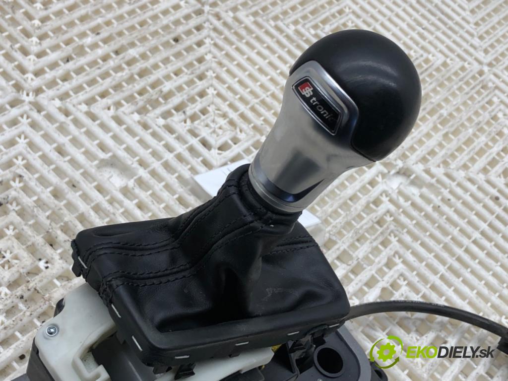 AUDI A3 8V sedan 2016 140 kW 2.0 TFSI quattro 1984 kulisa 8V1713023M (Řadicí páka (kulisa) )