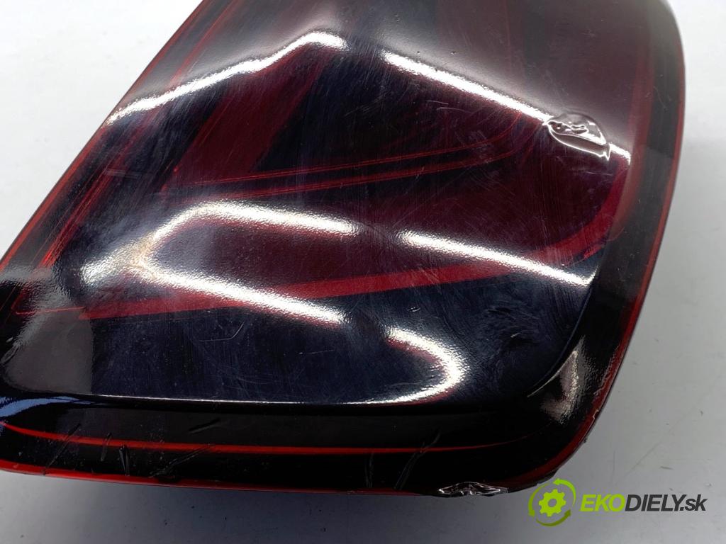 AUDI A3 8V sedan 2016 140 kW 2.0 TFSI quattro 1984 světlo levý zadní část 8V5945095C