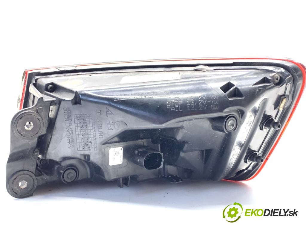 AUDI A3 8V sedan 2016 140 kW 2.0 TFSI quattro 1984 světlo levý zadní část 8V5945095C