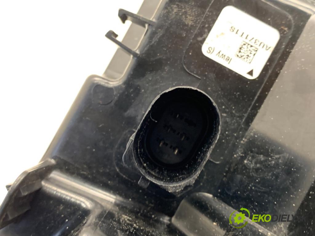 AUDI A3 8V sedan 2016 140 kW 2.0 TFSI quattro 1984 světlo levý zadní část 8V5945095C