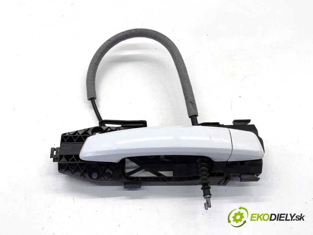 AUDI A3 8V sedan 2016 140 kW 2.0 TFSI quattro 1984 klika vnejší pravý zadní část 5N0837017D