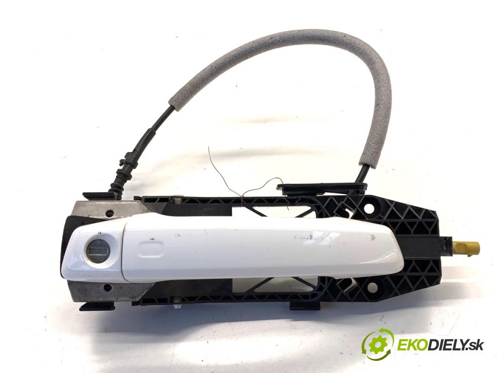 AUDI A3 8V sedan 2016 140 kW 2.0 TFSI quattro 1984 Kľučka vonkajšia ľavy predný 