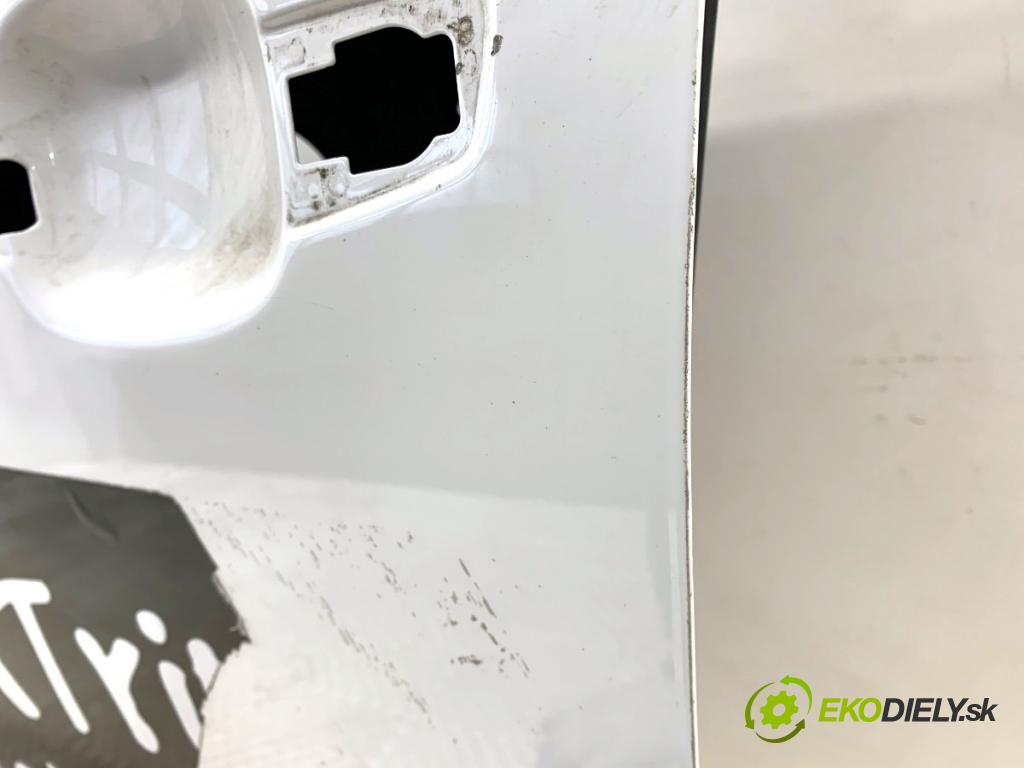 AUDI A3 8V sedan 2016 140 kW 2.0 TFSI quattro 1984 dveře levý přední část LY9C