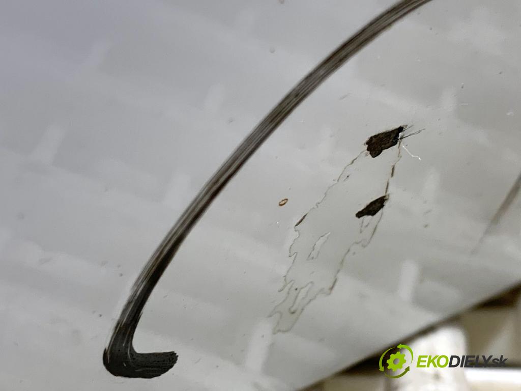 AUDI A3 8V sedan 2016 140 kW 2.0 TFSI quattro 1984 dveře levý přední část LY9C