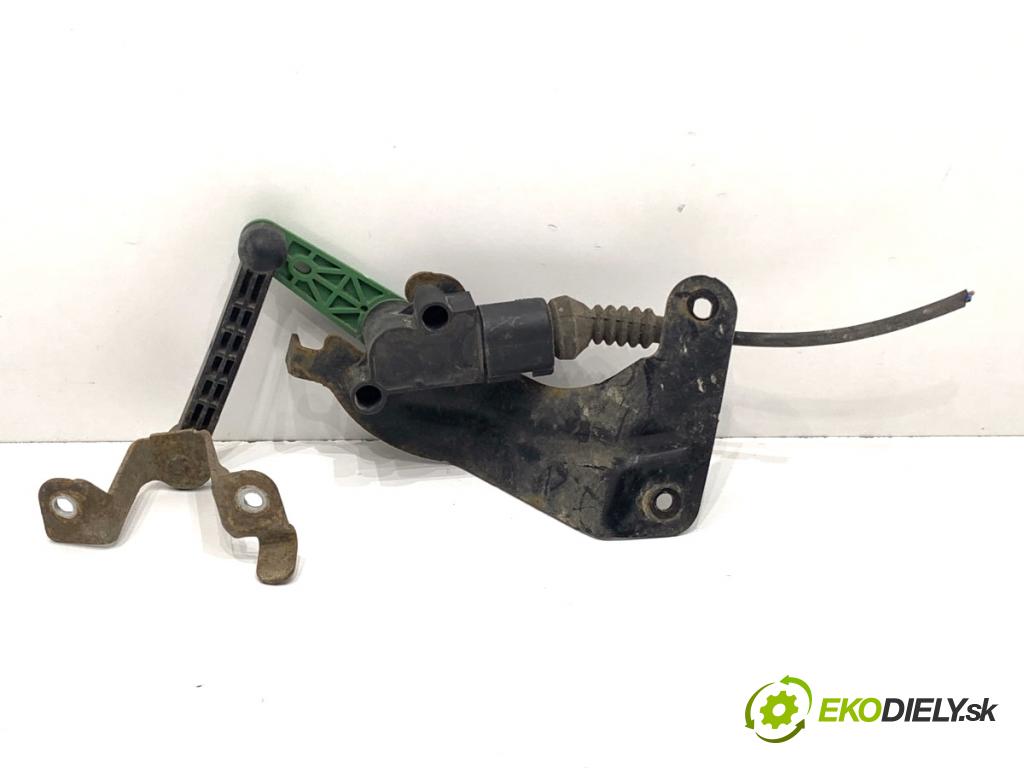 AUDI A3 8V sedan 2016 140 kW 2.0 TFSI quattro 1984 snímač ÚROVEŇ: XENON zadní část levý 5Q0512521G