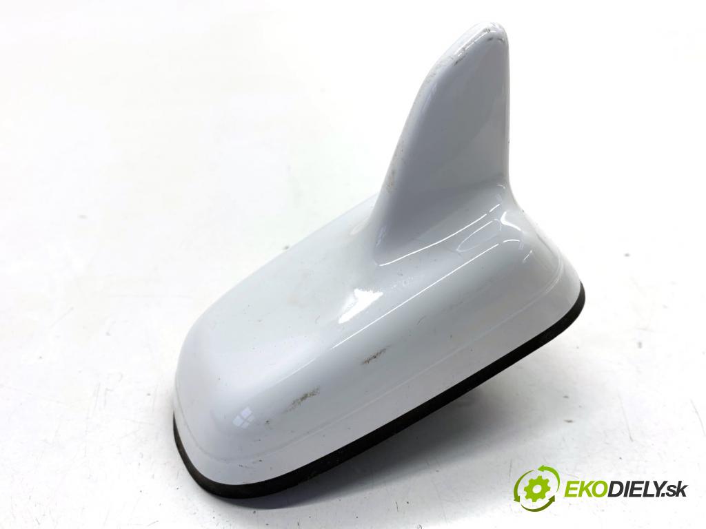 AUDI A3 8V sedan 2016 140 kW 2.0 TFSI quattro 1984 ANTENA 8V0035503AK