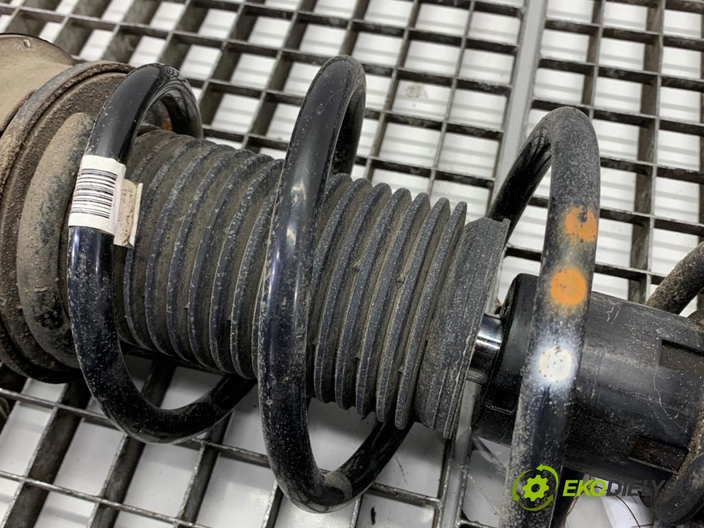 AUDI A3 8V sedan 2016 140 kW 2.0 TFSI quattro 1984 tlumič pravý přední část 5Q0413031EL