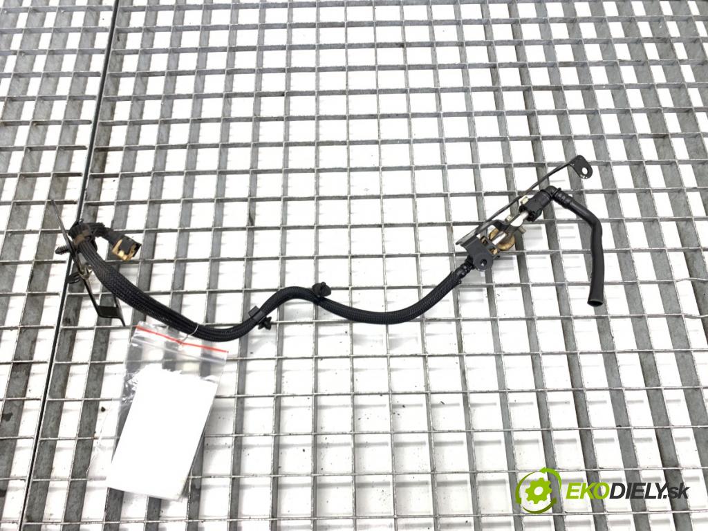 JAGUAR XF I sedan 2014 177 kW 2.0 1999 trubka PALIVO: CW93-9B303-AA