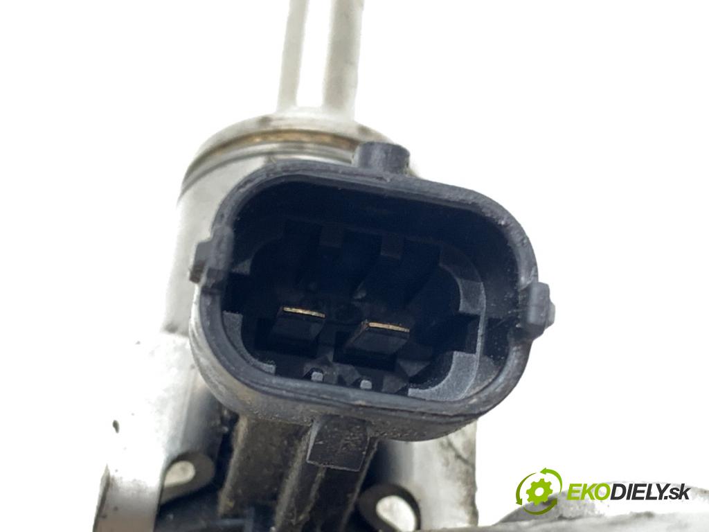 JAGUAR XF I sedan 2014 177 kW 2.0 1999 Lišta vstrekovacia INJEKCIA: BB5E-9F797-BC