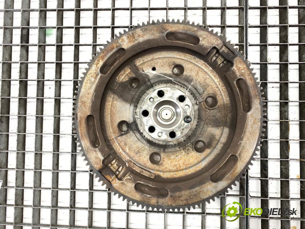 VW CRAFTER 30 50 Platforma / podwozie 2015 80 kW 2.0 TDI 1968 kolo dvojhmota