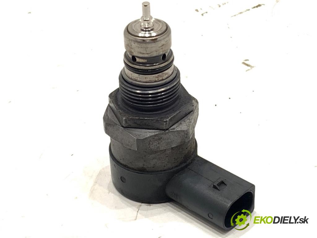 VW CRAFTER 30 50 Platforma / podwozie 2015 80 kW 2.0 TDI 1968 Regulátor tlaku paliva 057130764AB (Palivový systém ostatní)