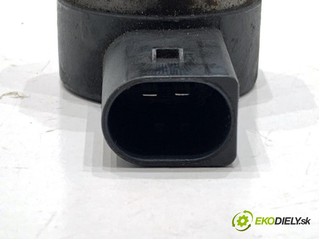 VW CRAFTER 30 50 Platforma / podwozie 2015 80 kW 2.0 TDI 1968 Regulátor tlaku paliva 057130764AB (Palivový systém ostatné)