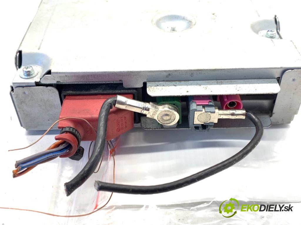 AUDI A3 8V sedan 2016 140 kW 2.0 TFSI quattro 1984 modul KAMERY 5Q0907441A