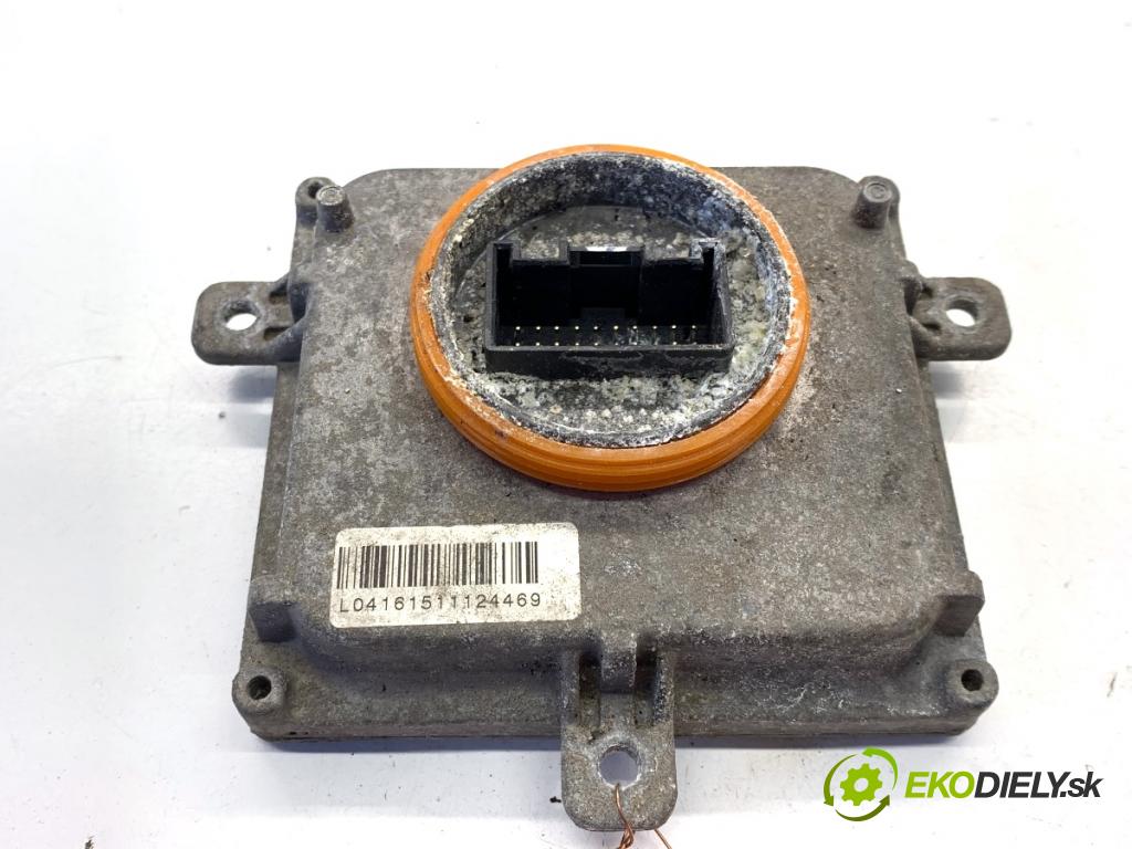 AUDI A3 8V sedan 2016 140 kW 2.0 TFSI quattro 1984 měnič XENON 4G0907397R (Řídící jednotka xenonu)