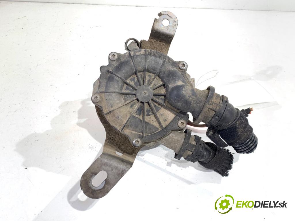 AUDI A3 8V sedan 2016 140 kW 2.0 TFSI quattro 1984 Pumpa vzduchu sekundárneho 04E959231A (Ohrievanie, ventilácia ostatné)