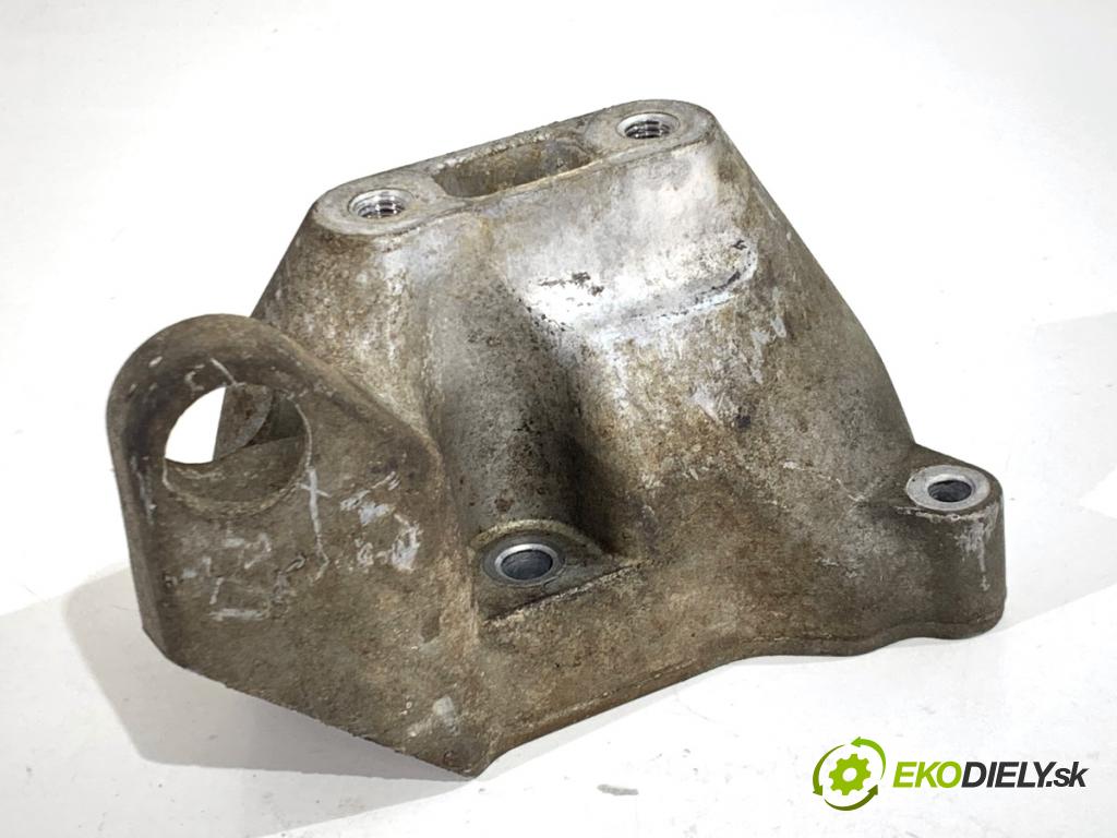 CHRYSLER 300C sedan 2007 160 kW 3.0 CRD 2987 Držiak Motor 04578182AA