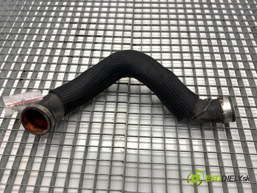 CHRYSLER 300C sedan 2007 160 kW 3.0 CRD 2987 Rúra vzduchu 04861689AC