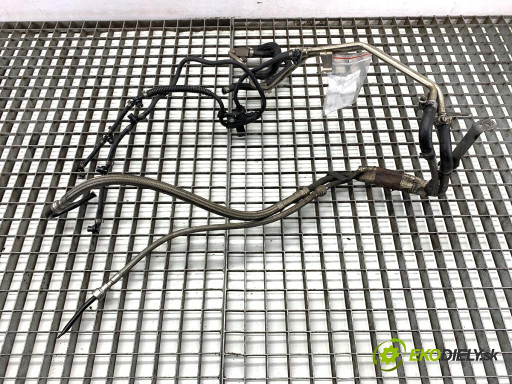 CHRYSLER 300C sedan 2007 160 kW 3.0 CRD 2987 trubka PALIVO: