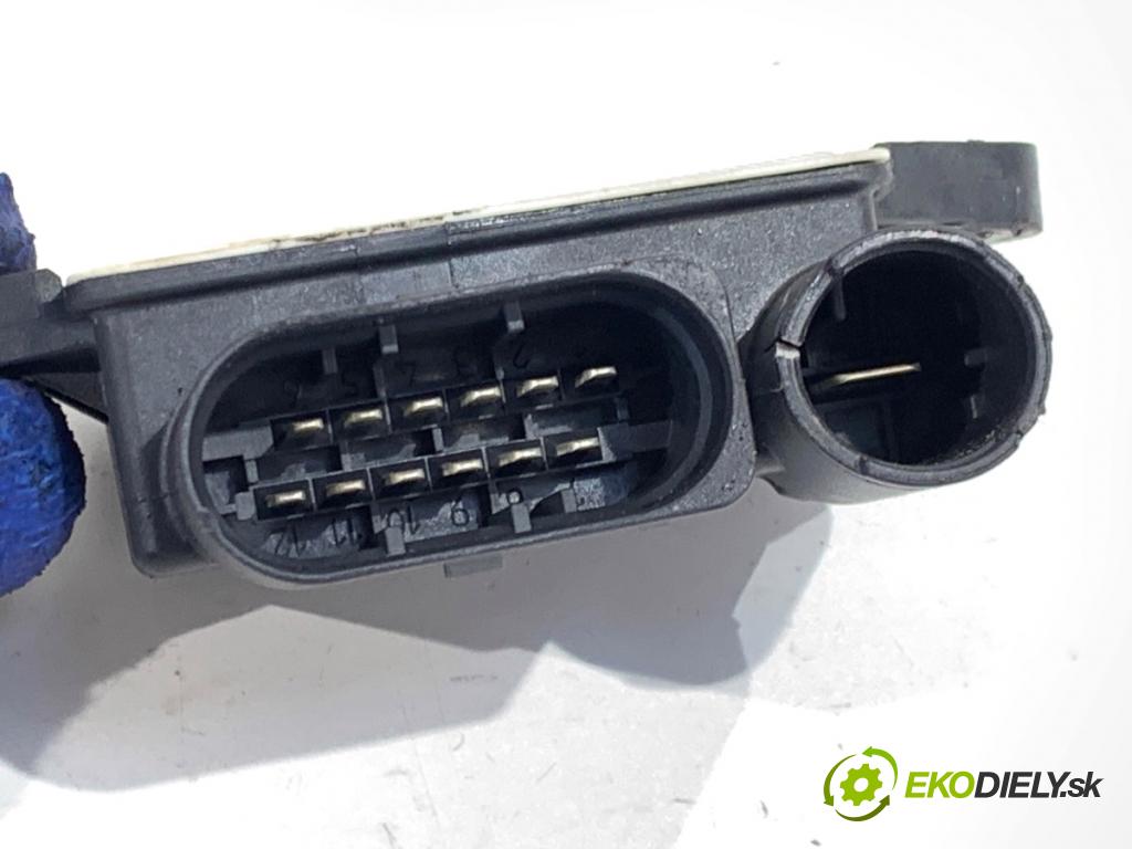 CHRYSLER 300C sedan 2007 160 kW 3.0 CRD 2987 relé svíček žhavení 0522140709 (Relé)