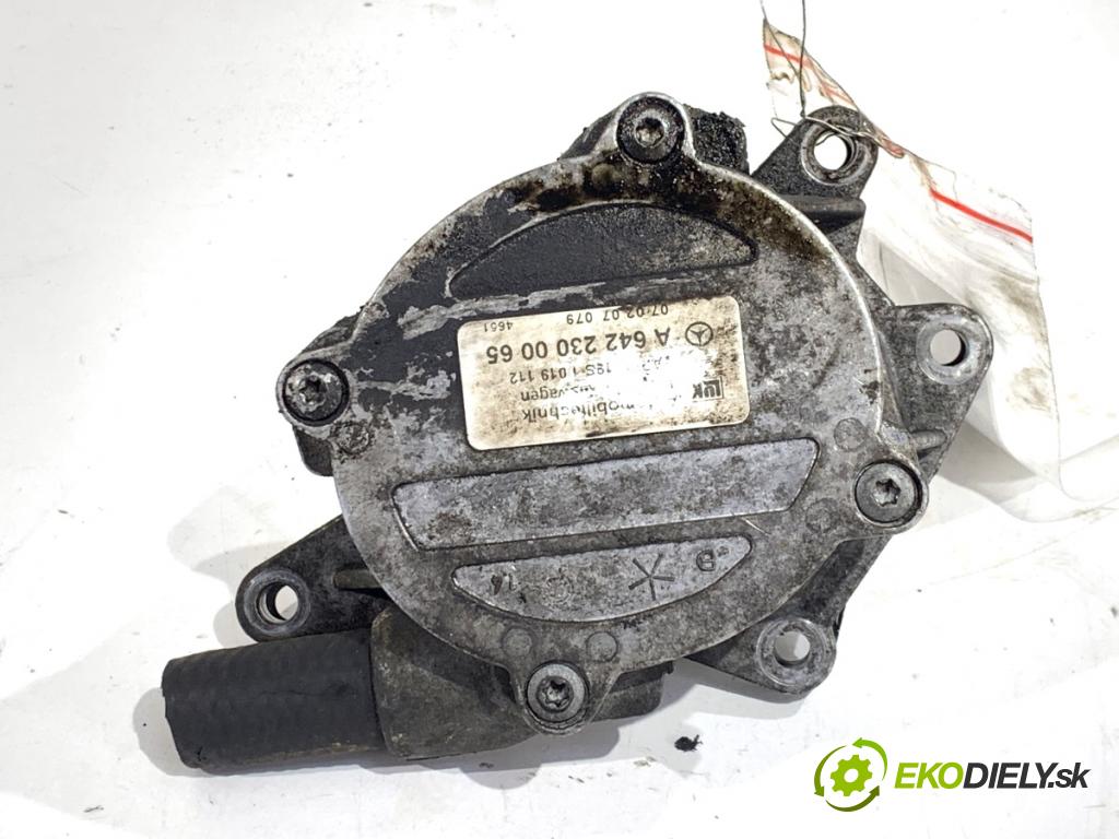 CHRYSLER 300C sedan 2007 160 kW 3.0 CRD 2987 pumpa vakuová A6422300065