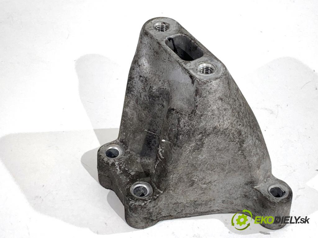 CHRYSLER 300C sedan 2007 160 kW 3.0 CRD 2987 Držiak Motor 04578181AA