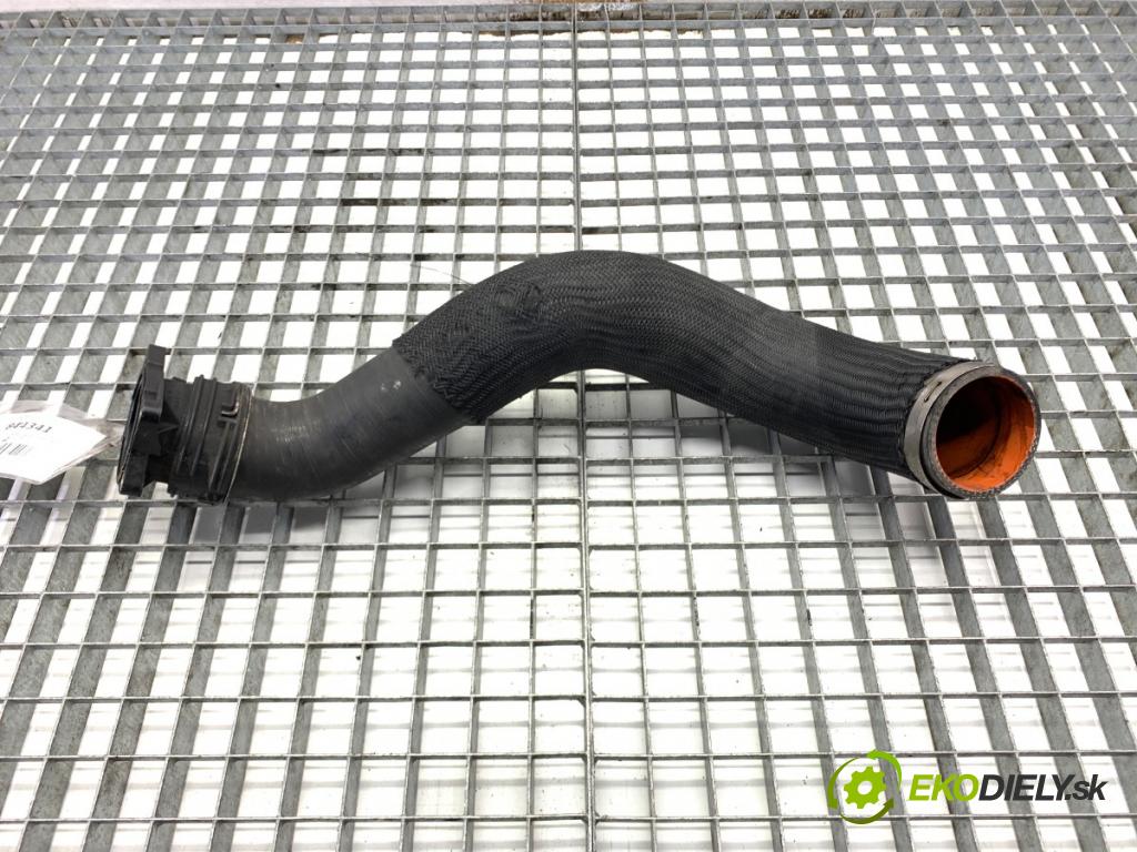 CHRYSLER 300C sedan 2007 160 kW 3.0 CRD 2987 Rúra vzduchu 04861690AD